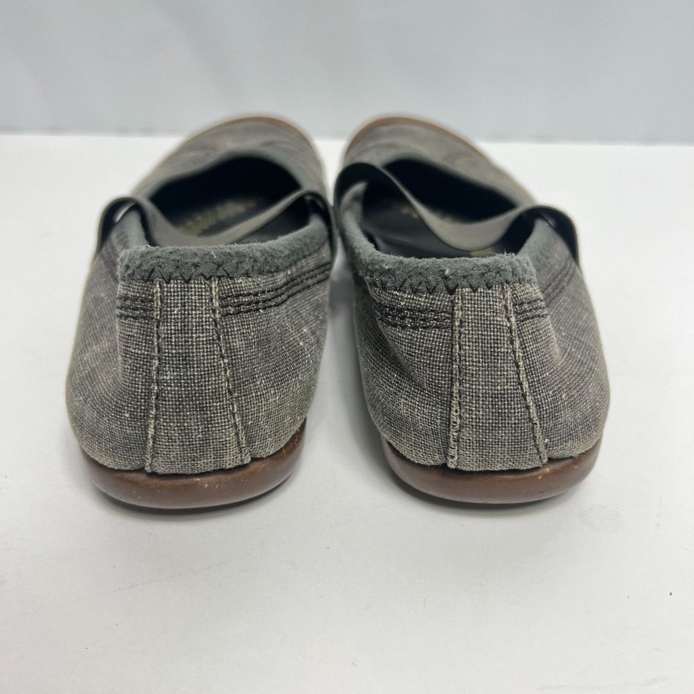 Keen Womens Size 7.5 Gray Canvas Slip On Mary Jane Flats Elastic Stretch Strap - Picture 3 of 6